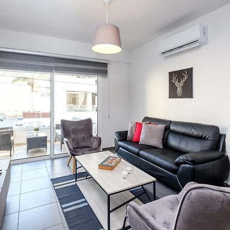 Book Me Now Central Flat Appartamento Larnaca Esterno foto