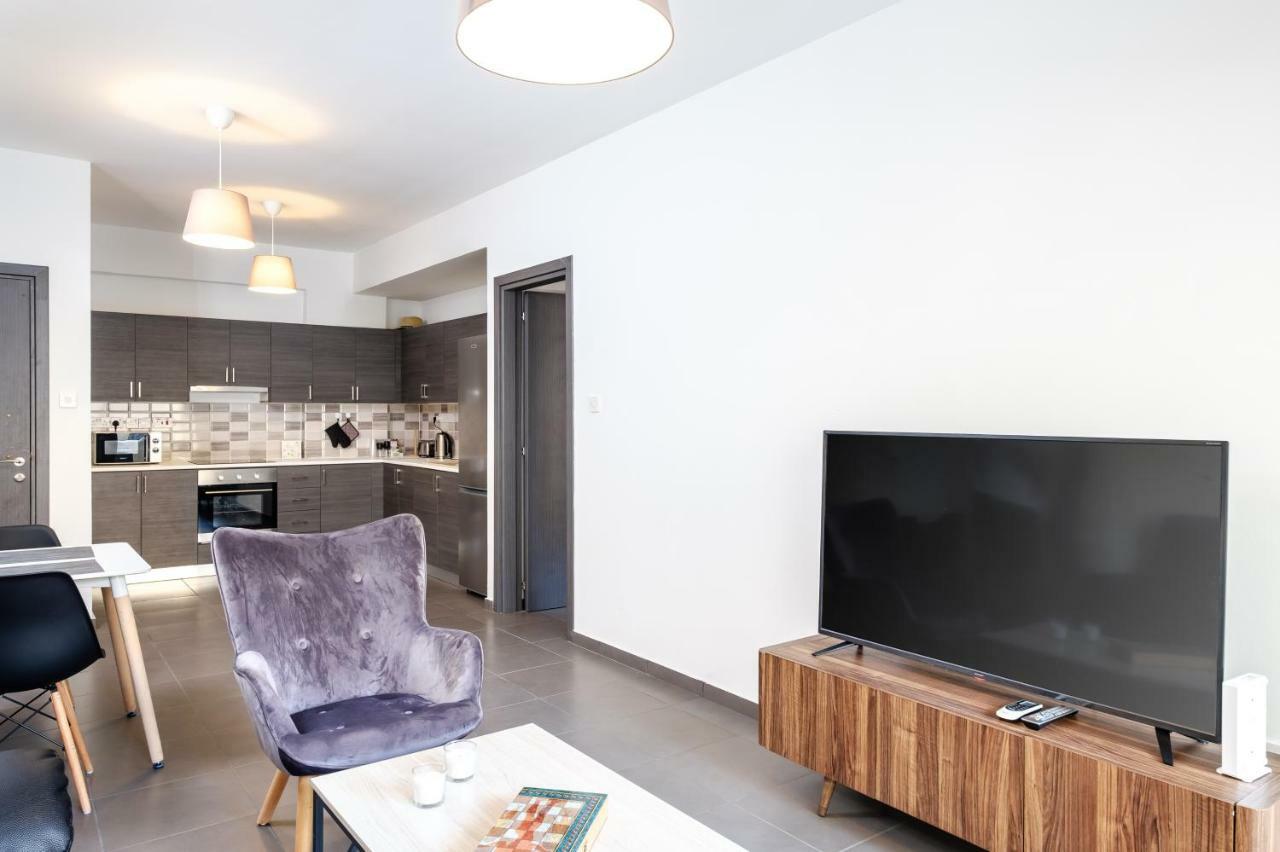 Book Me Now Central Flat Appartamento Larnaca Esterno foto